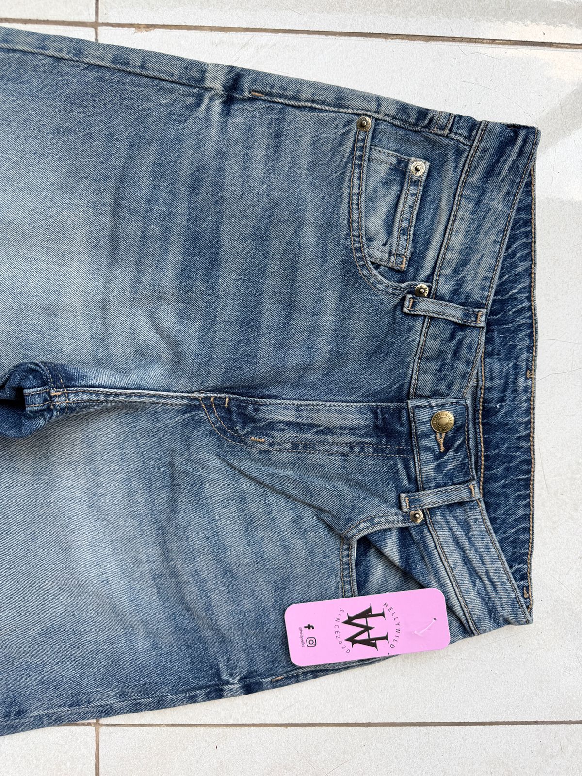 HIGH RISE WIDE LEG JEAN