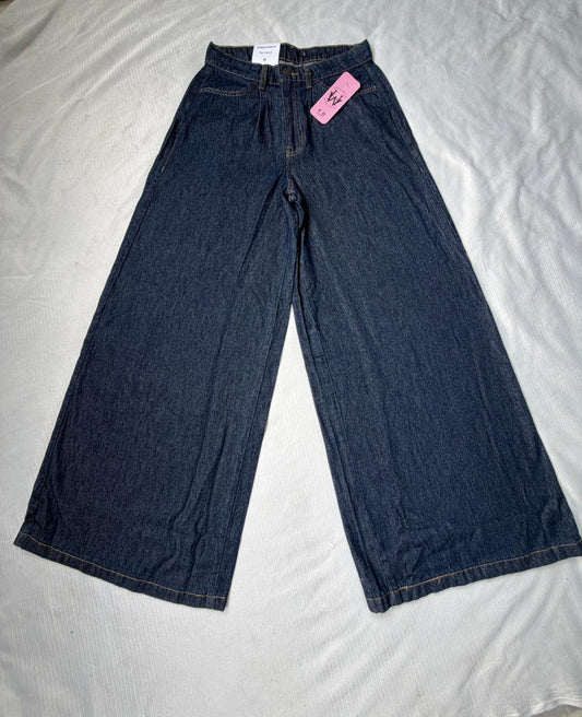 PLEATED HIGH RISE WIDE LEG JEAN