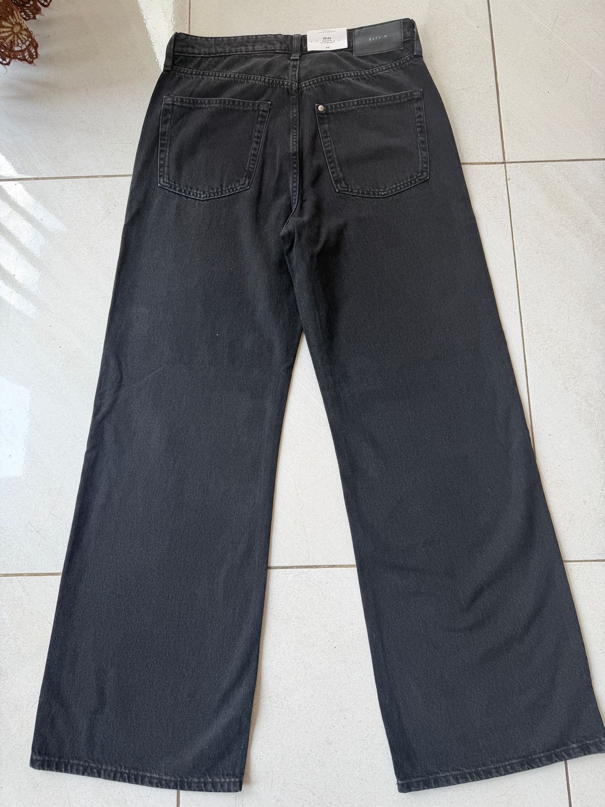HIGH RISE WIDE LEG JEAN