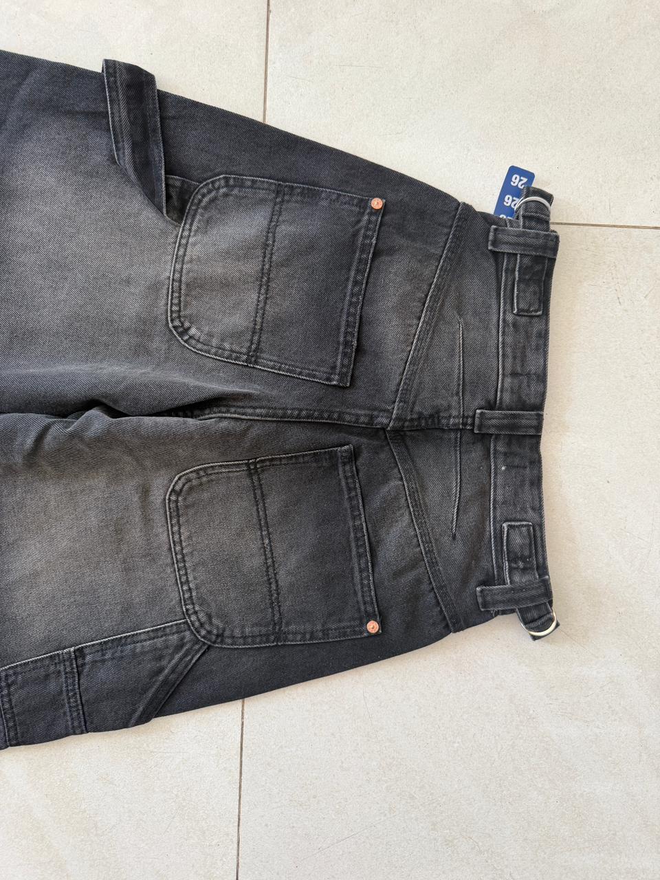 HIGH RISE BARREL LEG JEAN