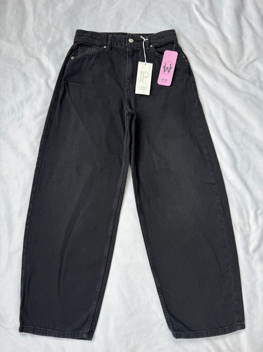 HIGH RISE BARREL LEG JEAN
