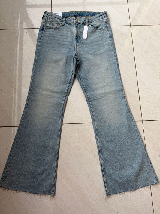 HIGH RISE FLARE JEAN-LIGHT BLUE