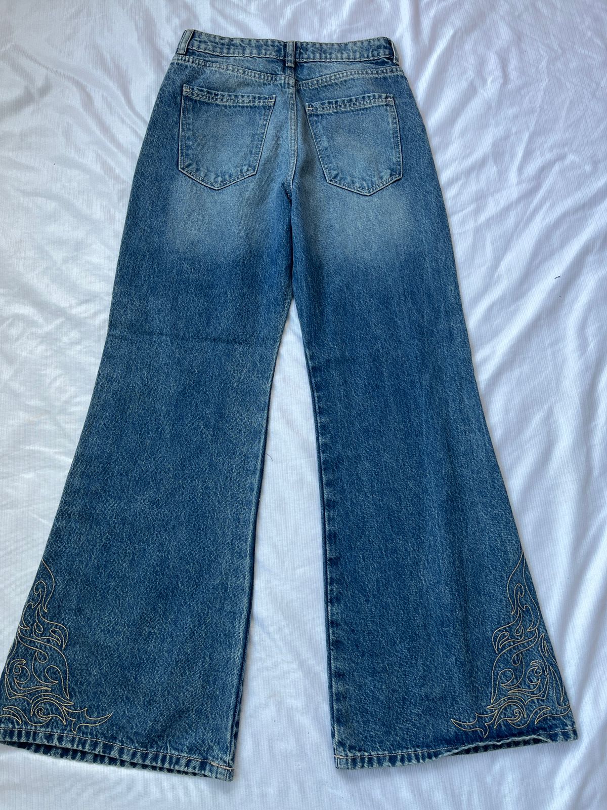 HIGH RISE LOOSE FLARE JEAN