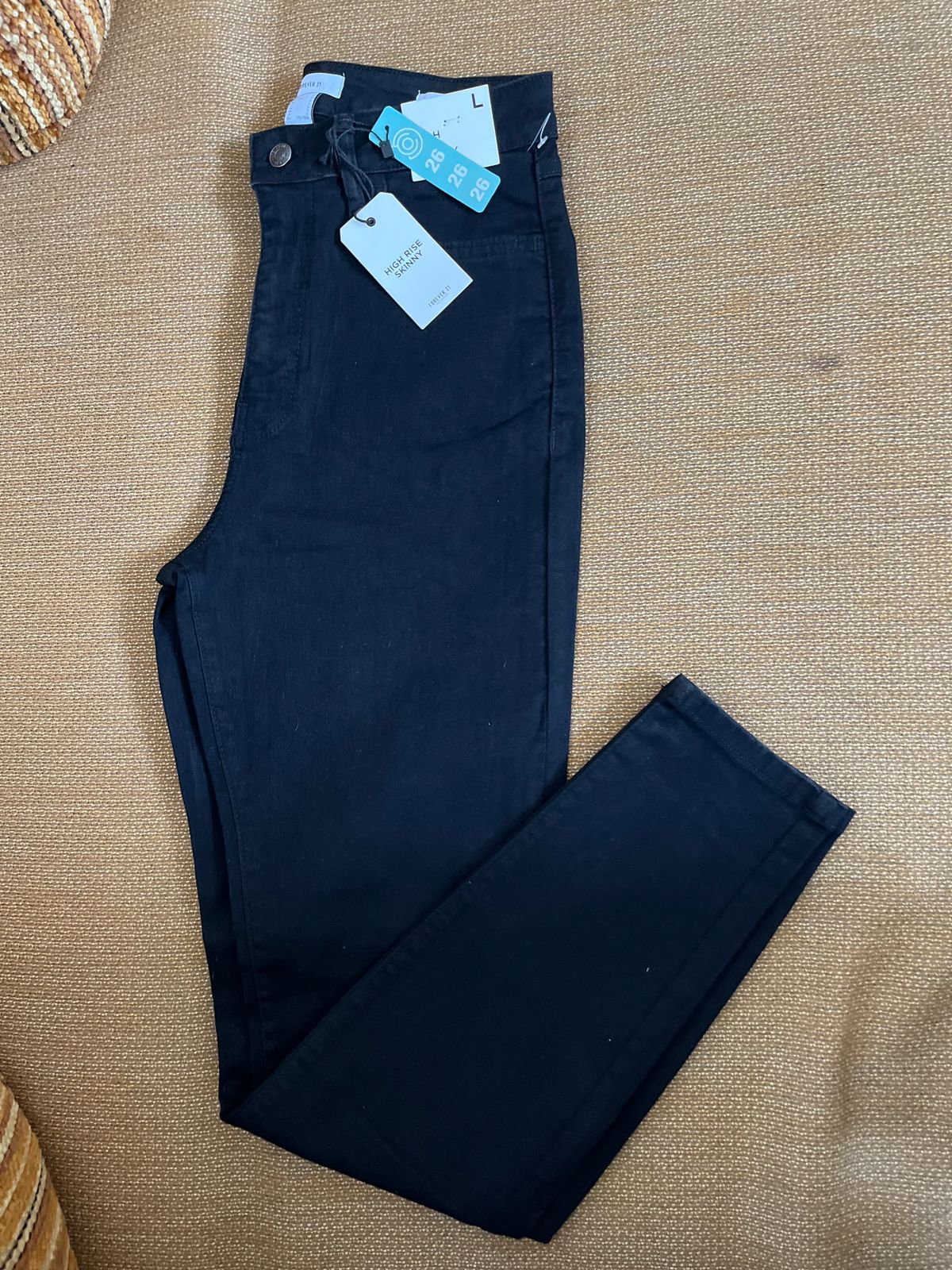 HIGH RISE SKINNY JEAN