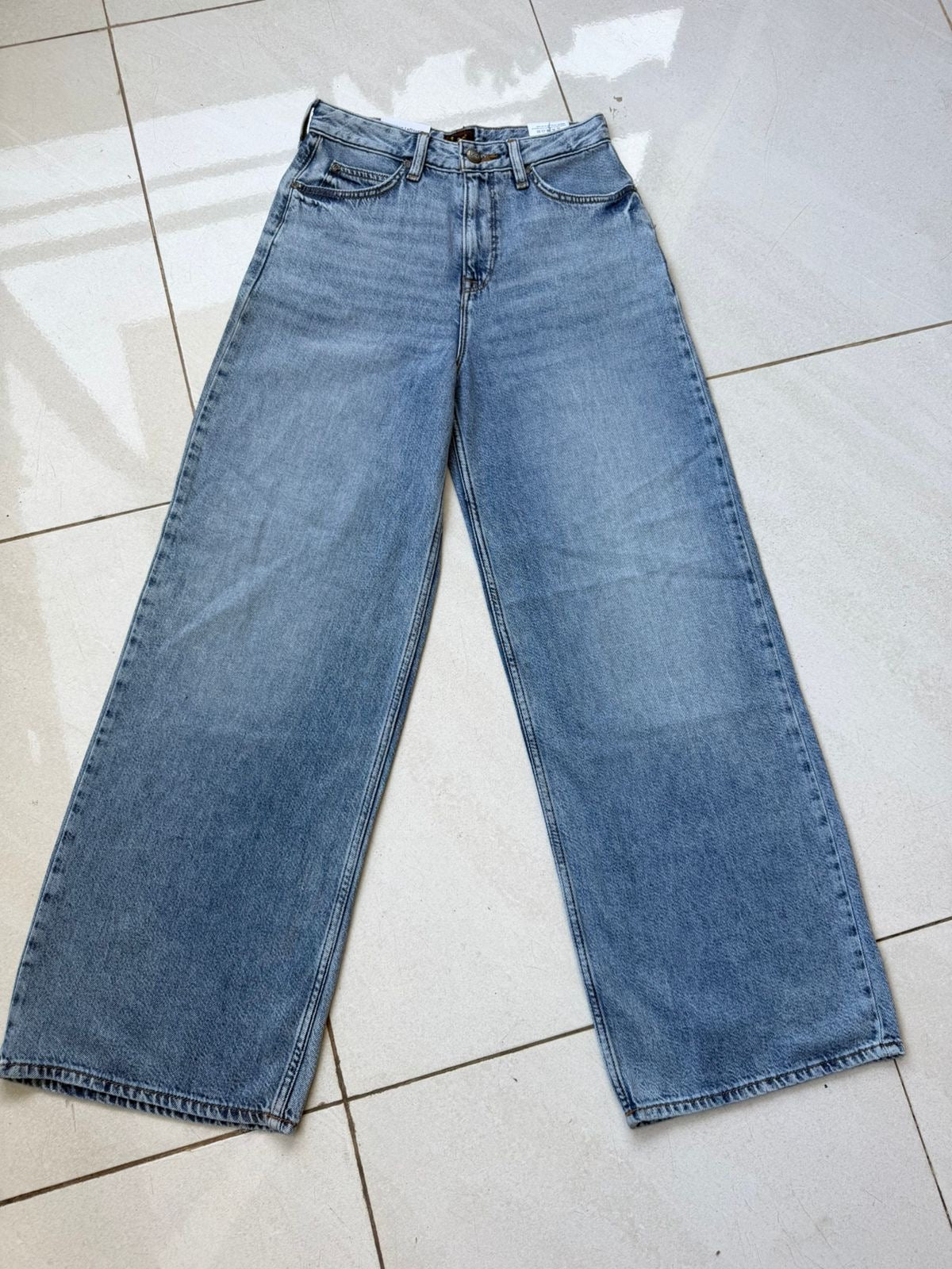 HIGH RISE WIDE LEG JEAN