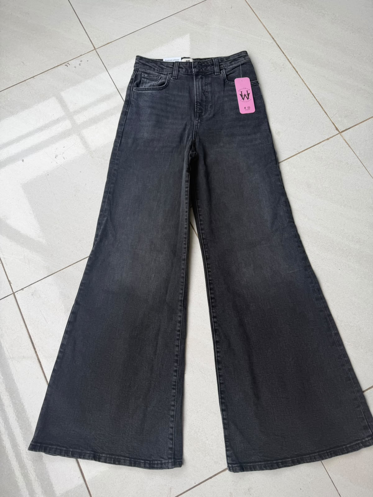 HIGH RISE FLARED WIDE LEG JEAN-ELEPHANT BLACK