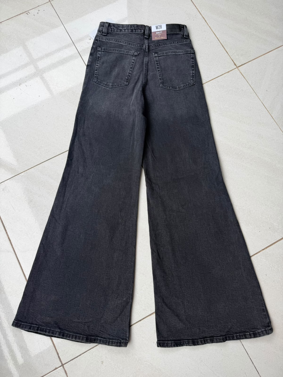 HIGH RISE FLARED WIDE LEG JEAN-ELEPHANT BLACK