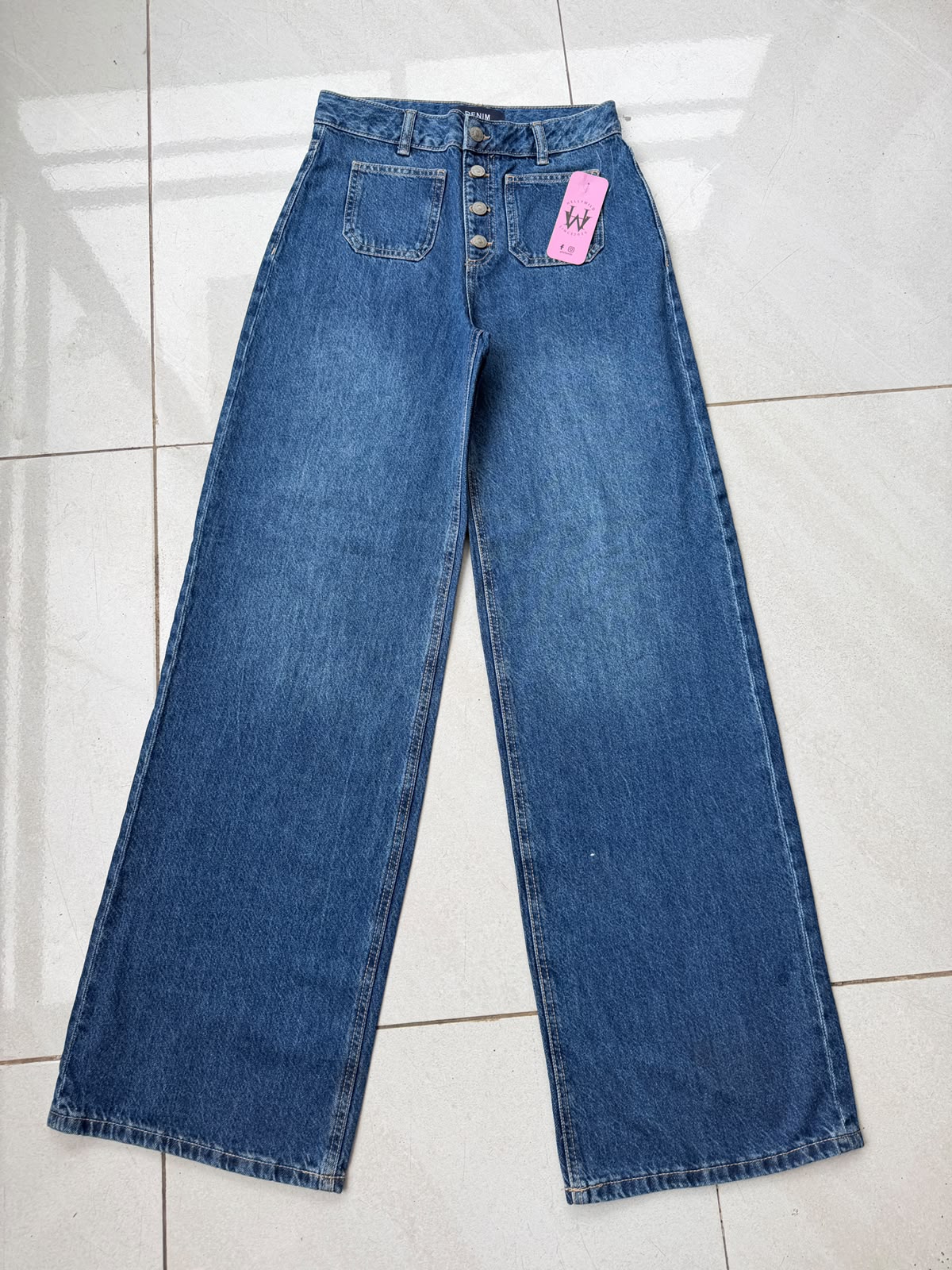 HIGH RISE BUTTON DETAIL WIDE LEG JEAN