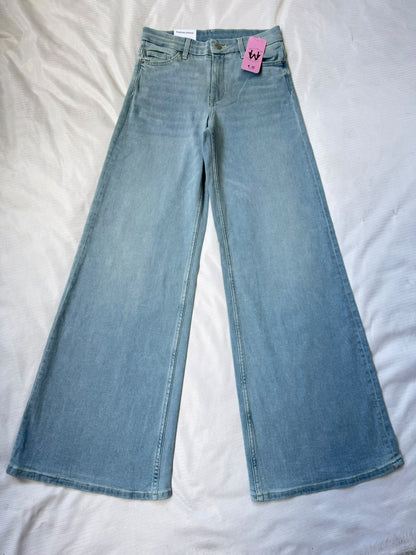 Imported Women's High-Rise Wide Leg Jeans – Light Blue Stretch Denim