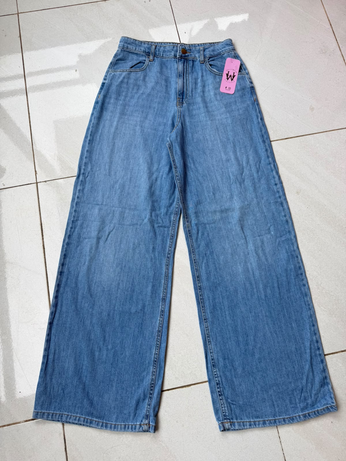 LIGHT BLUE HIGH RISE WIDE LEG JEAN