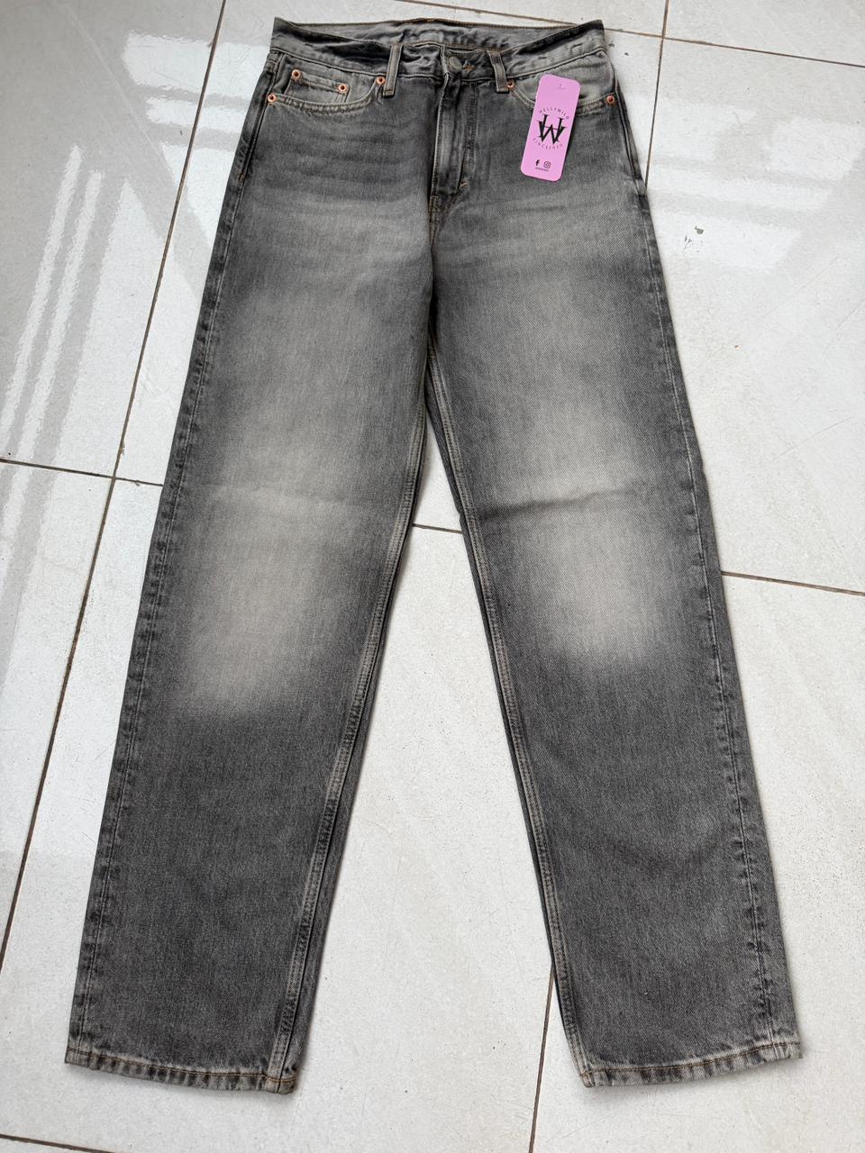 LOW RISE BAGGY JEAN