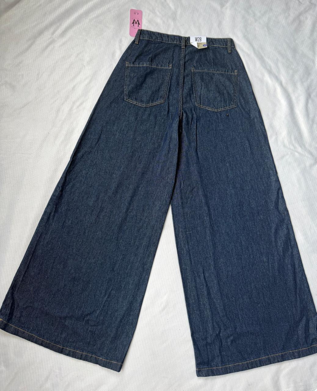 PLEATED HIGH RISE WIDE LEG JEAN