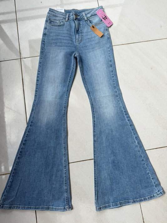 HIGH RISE FLARE JEAN