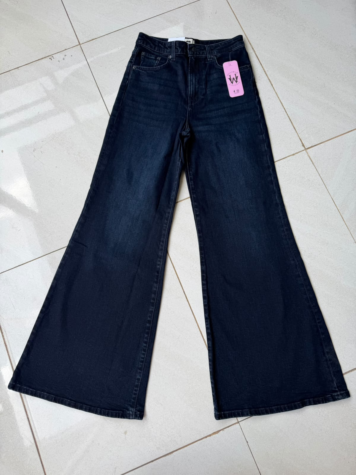 High-Waist Carbon Blue Flared Wide-Leg Jeans – Premium Non-Stretch Denim