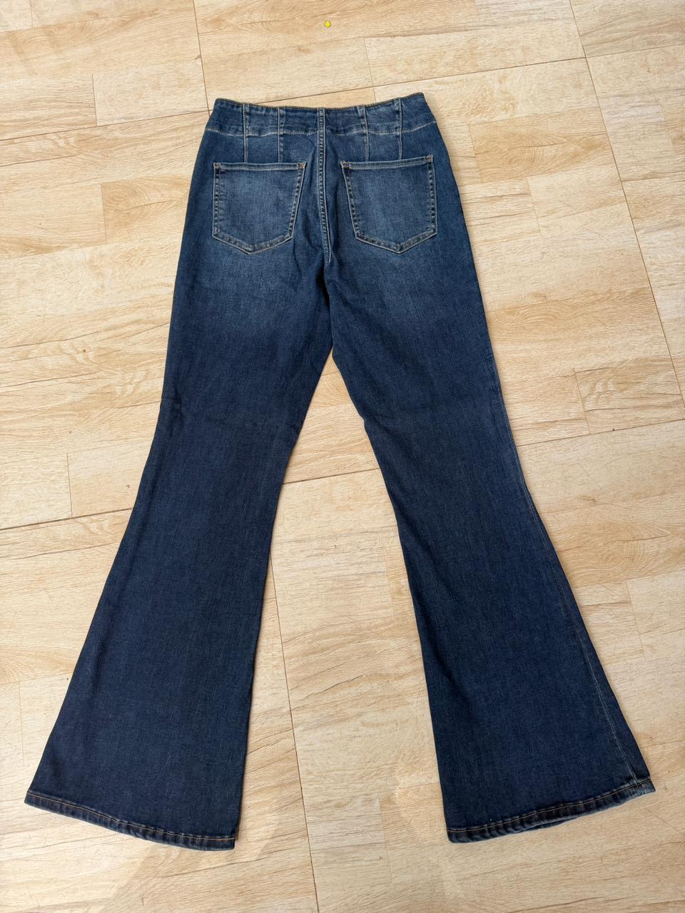 HIGH RISE FLARE JEAN