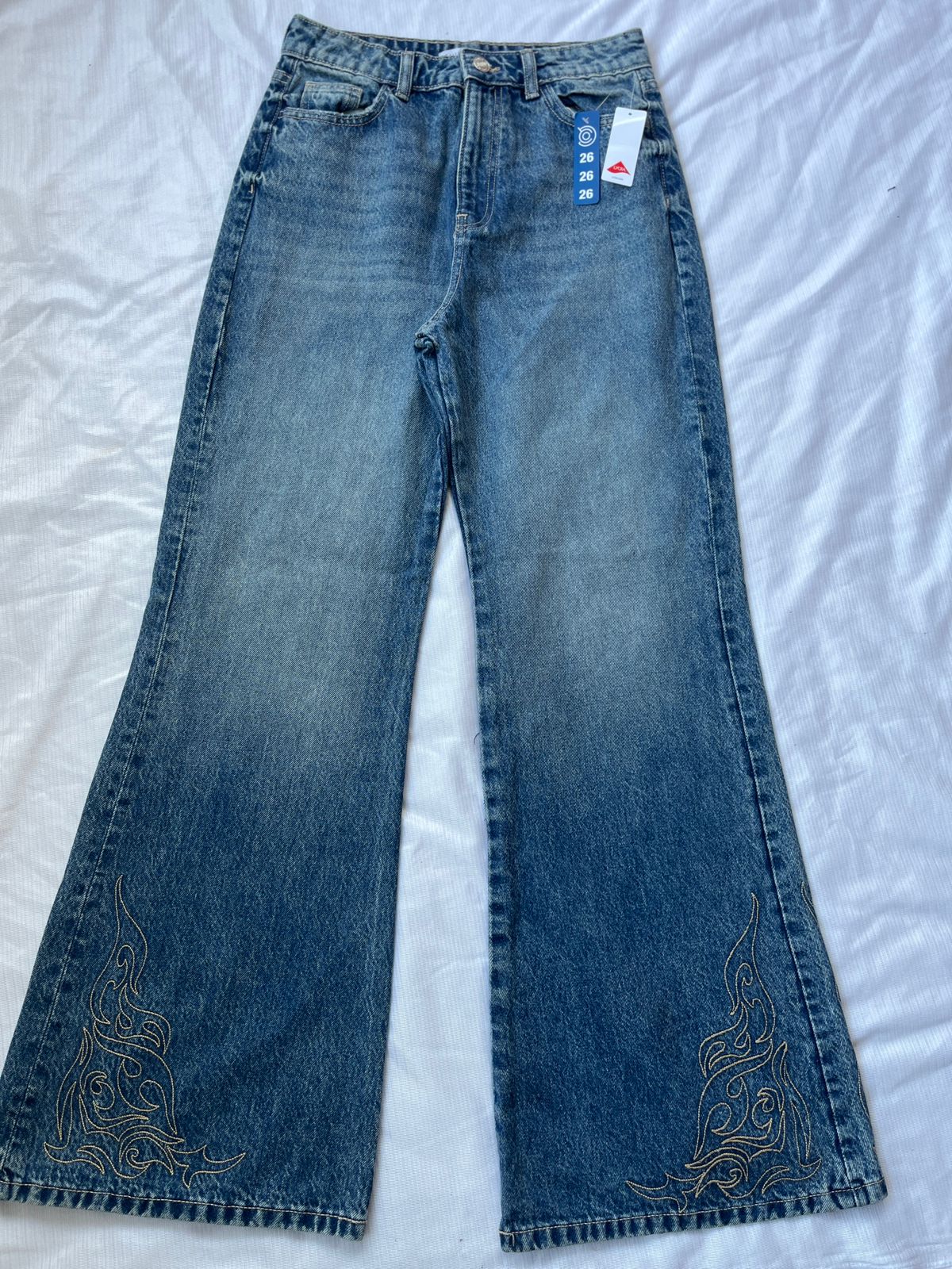 HIGH RISE LOOSE FLARE JEAN