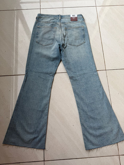 HIGH RISE FLARE JEAN-LIGHT BLUE