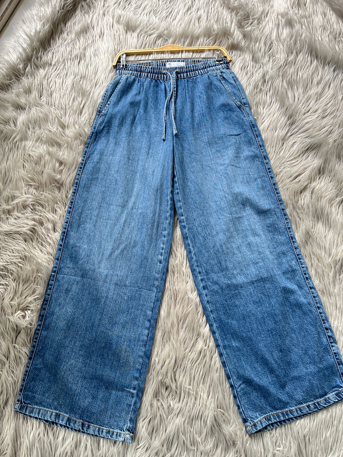 HIGH RISE WIDE LEG JEAN