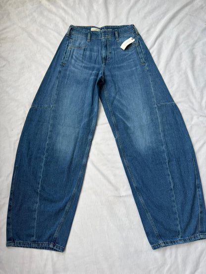 BARREL LEG JEAN