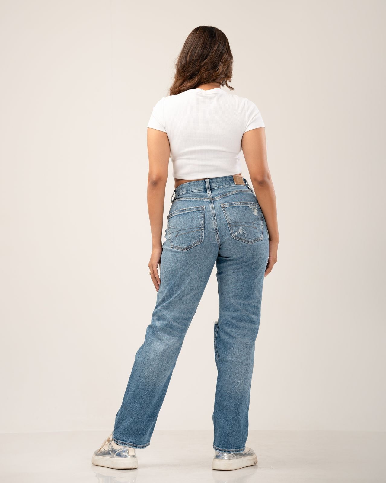 MID RISE RIP STRAIGHT LEG JEAN